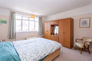 Bedroom- click for photo gallery